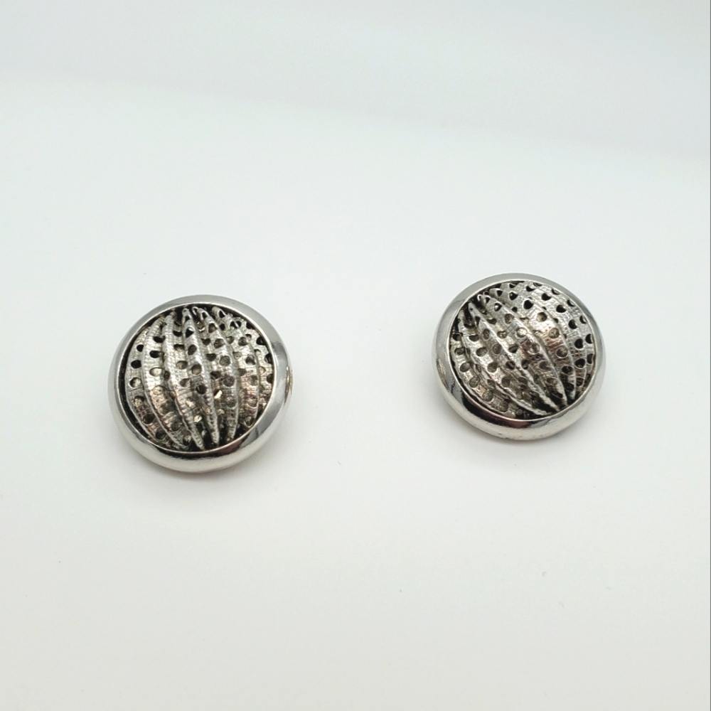 Clip on earrings